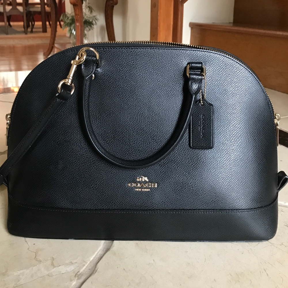 Coach Handbag - Picture 2 of 8